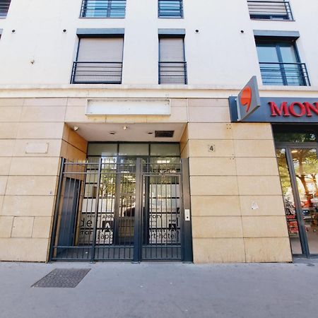 Le Valmy: Appartement Lumineux Au Pied Du Metro ลียง ภายนอก รูปภาพ